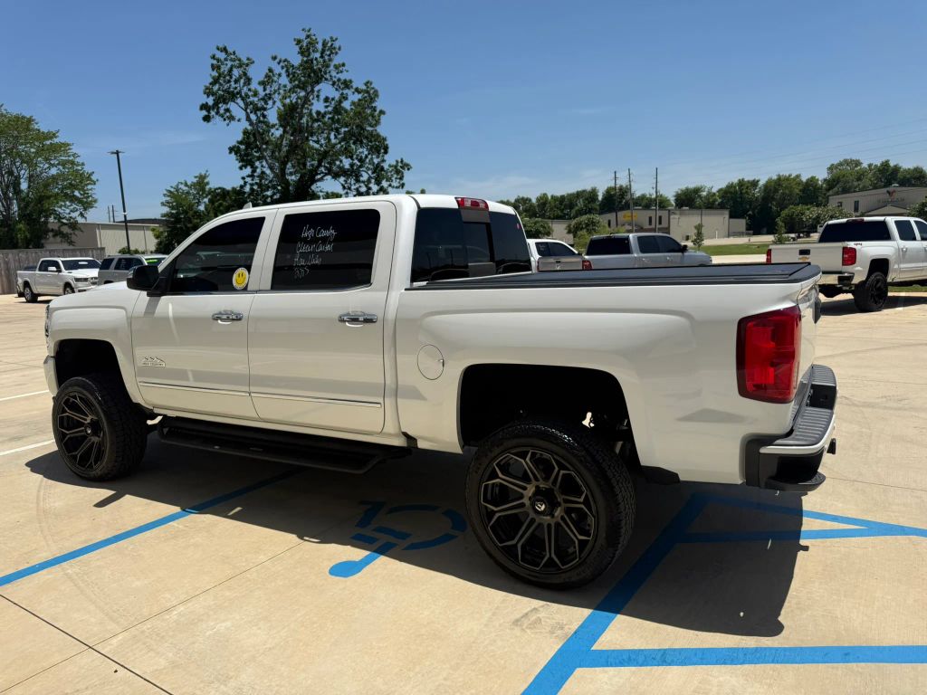 chevrolet silverado 1500 2018 3GCUKREC0JG614997 image chevrolet silverado 1500 2018 3GCUKREC0JG614997 image